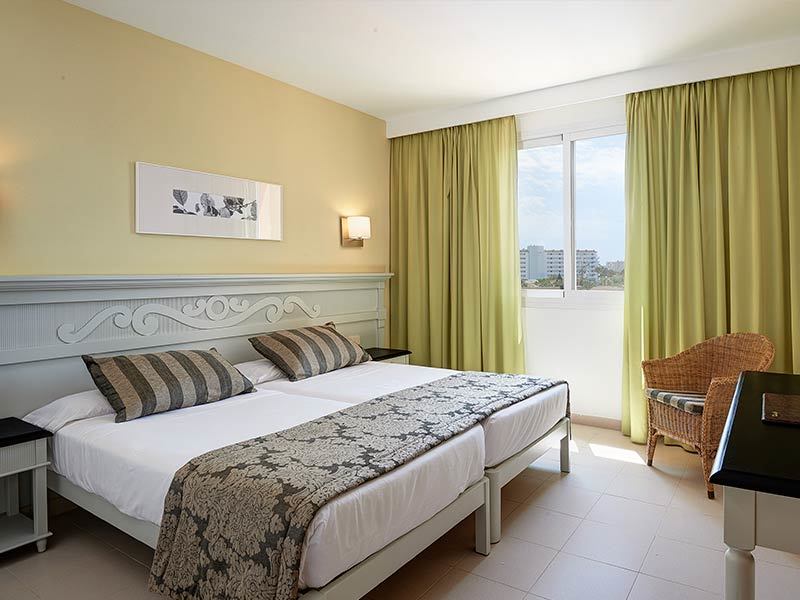 Hotel Protur Badia Park Aparthotel Sa Coma  Exterior photo